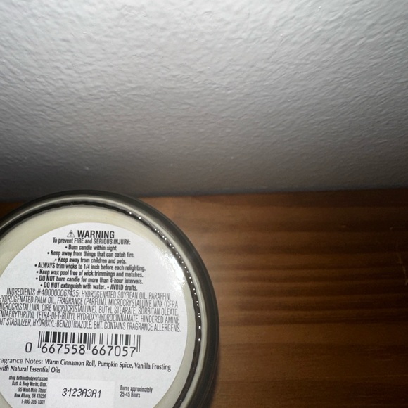 Bath & Body Works Pumpkin Cinnamon Bun 7oz 1 Wick Candle One Size - Picture 3 of 3
